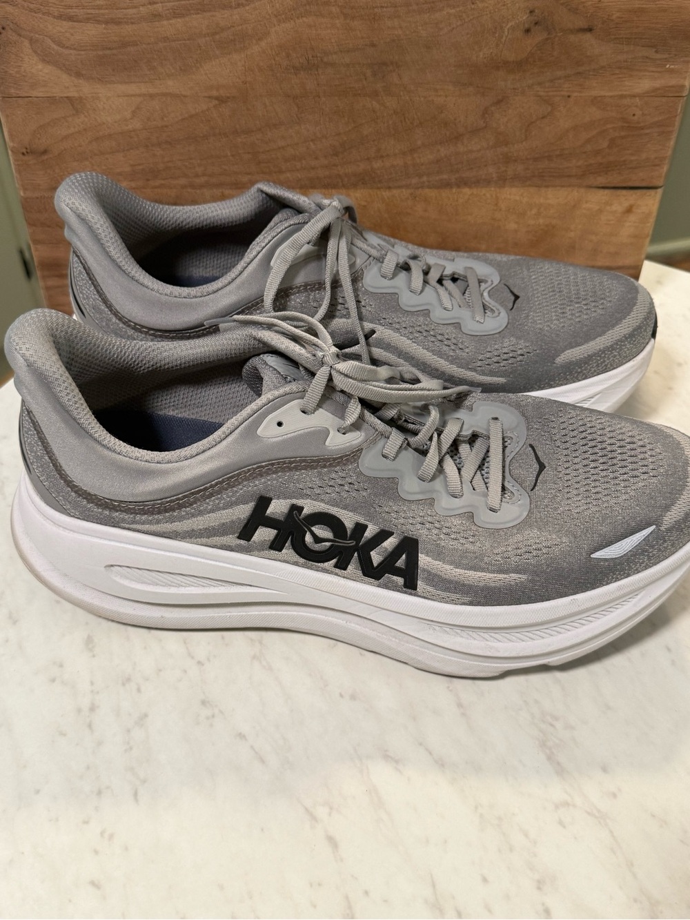 Hoka Men's- Bondi 9- Gray Mesh Running Shoes with White Midsole